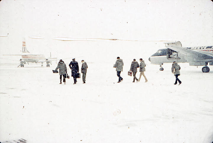 Cold_Bay_Airport.jpg
